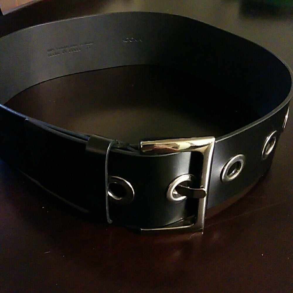 💯Kookai leather belt (made in Italy)